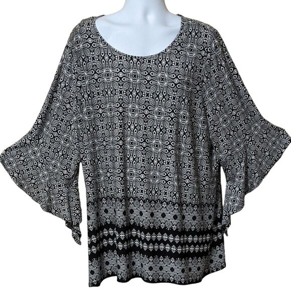 Christopher & Banks Tops - NWT CJ Banks tunic dress kimono sleeves Ikat geometric black white women's 3X
